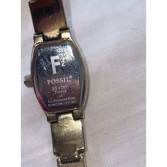 Rare Women’s Gold Tone F2 Fossil ES-1285 Watch Crystal Quartz Accents Pearl Dial